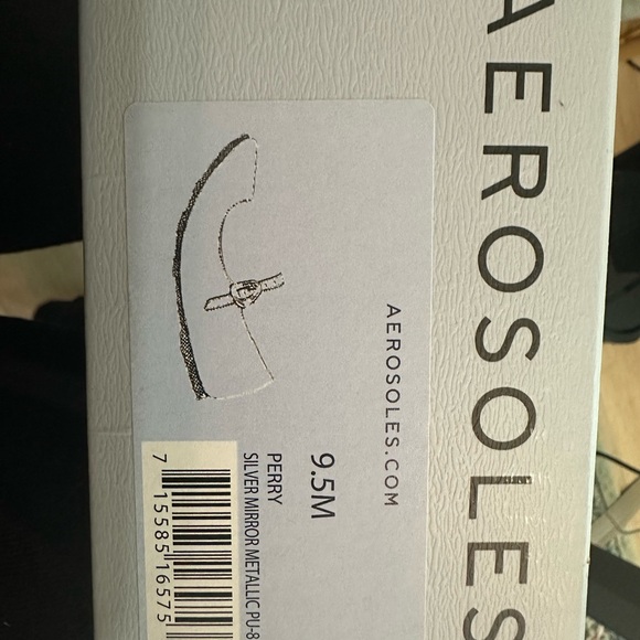 Aerosoles silver Mary Jane flats. ‘Perry Silver Mirror Metallic) - Picture 3 of 7